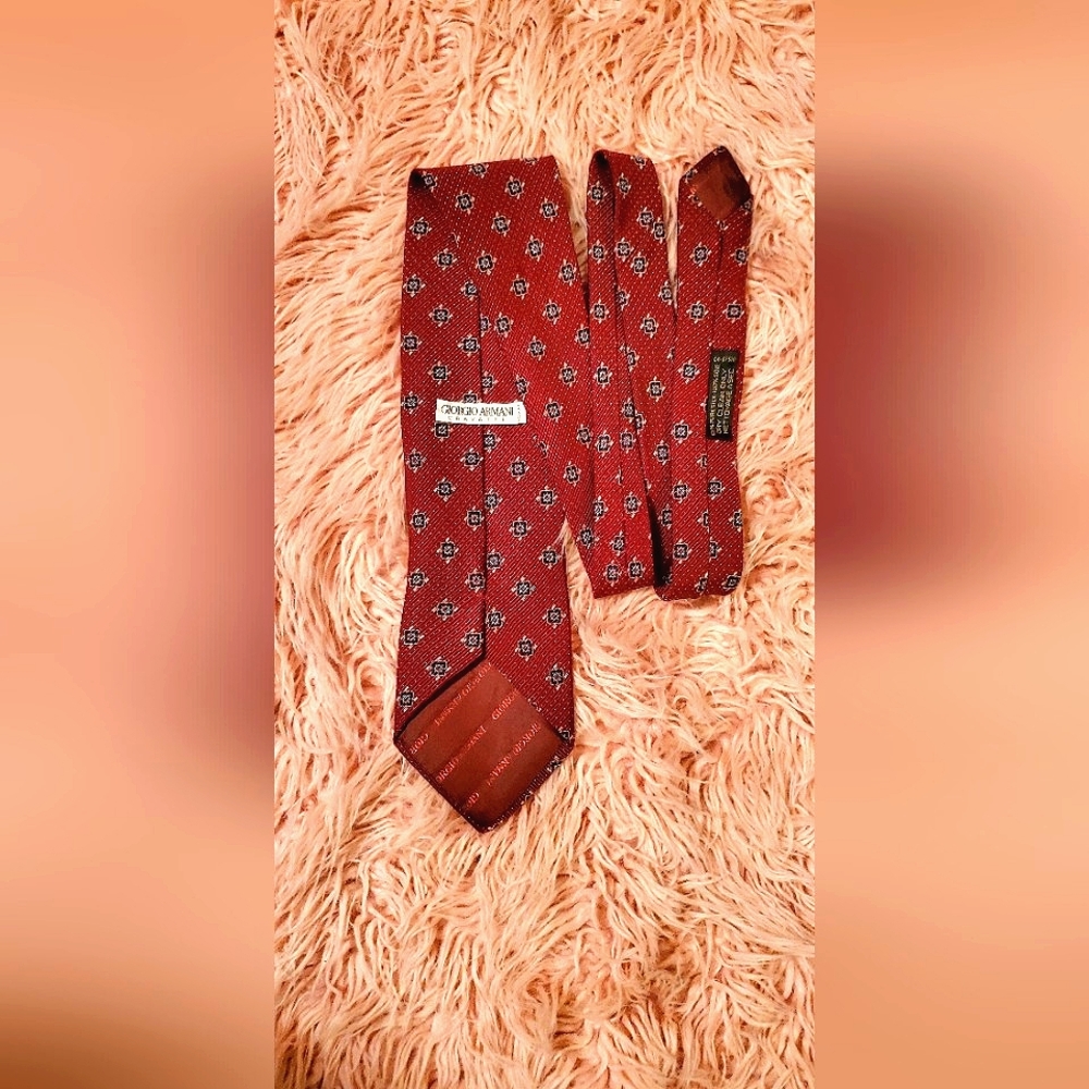 Tie Me Up!! Giorgio Armani Cravatte, 100% Silk Tie.
